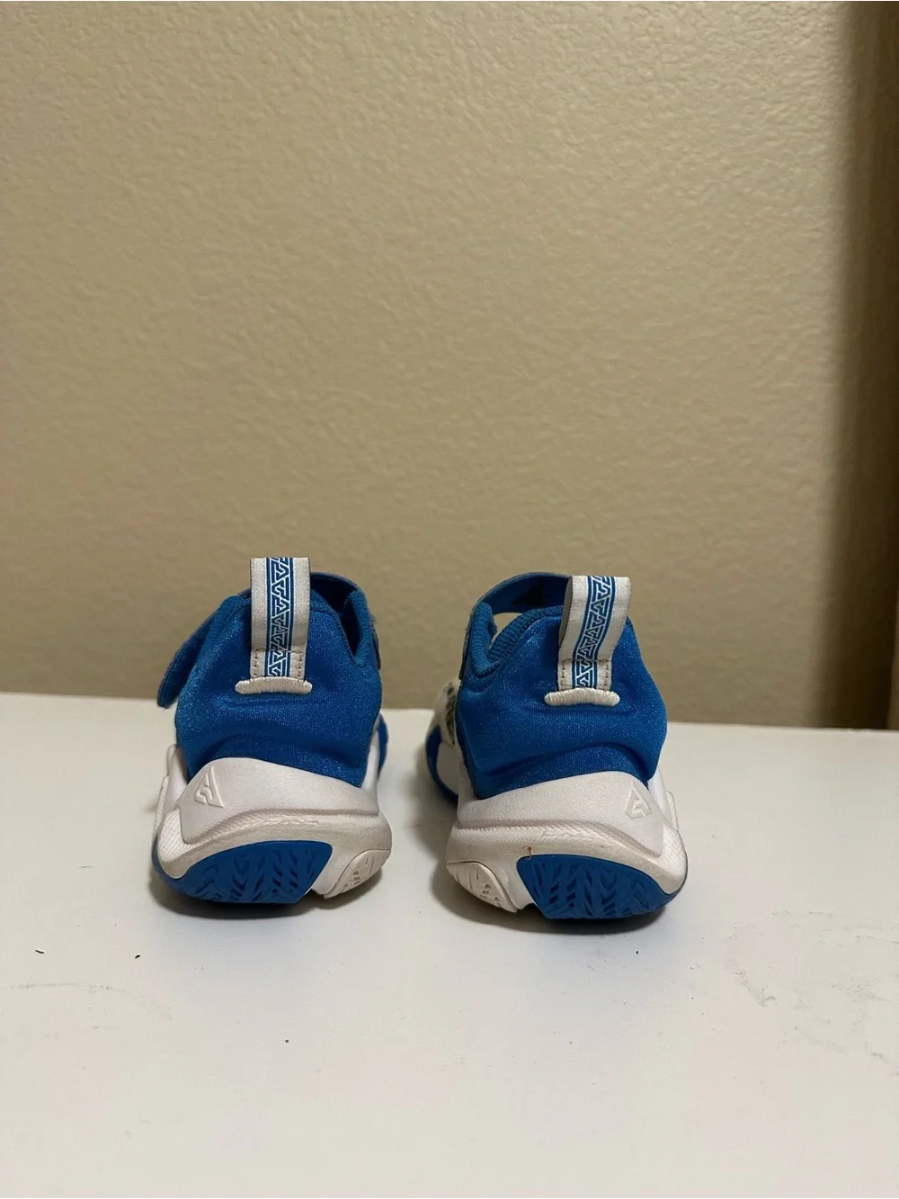 EASILY WASHABLE | nike kid’s giannis immortality 4